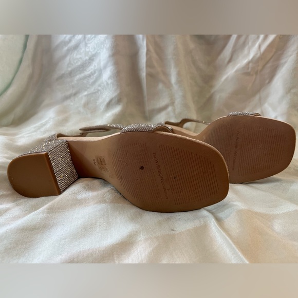 Wishbone Collection Addison heels - Picture 2 of 5